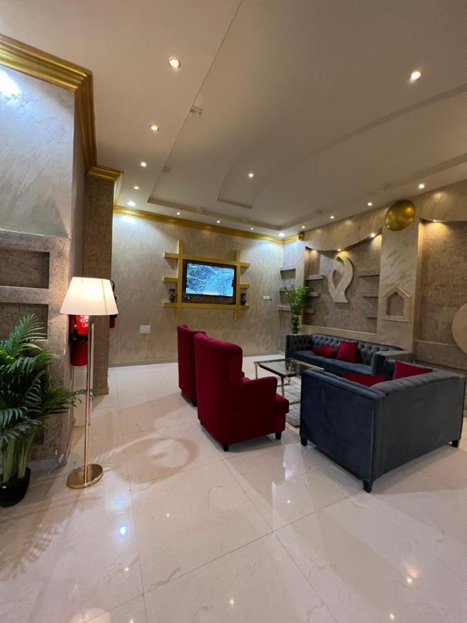 أجنحة ورد للوحدات الفندقية Khamis Mushait Exteriér fotografie
