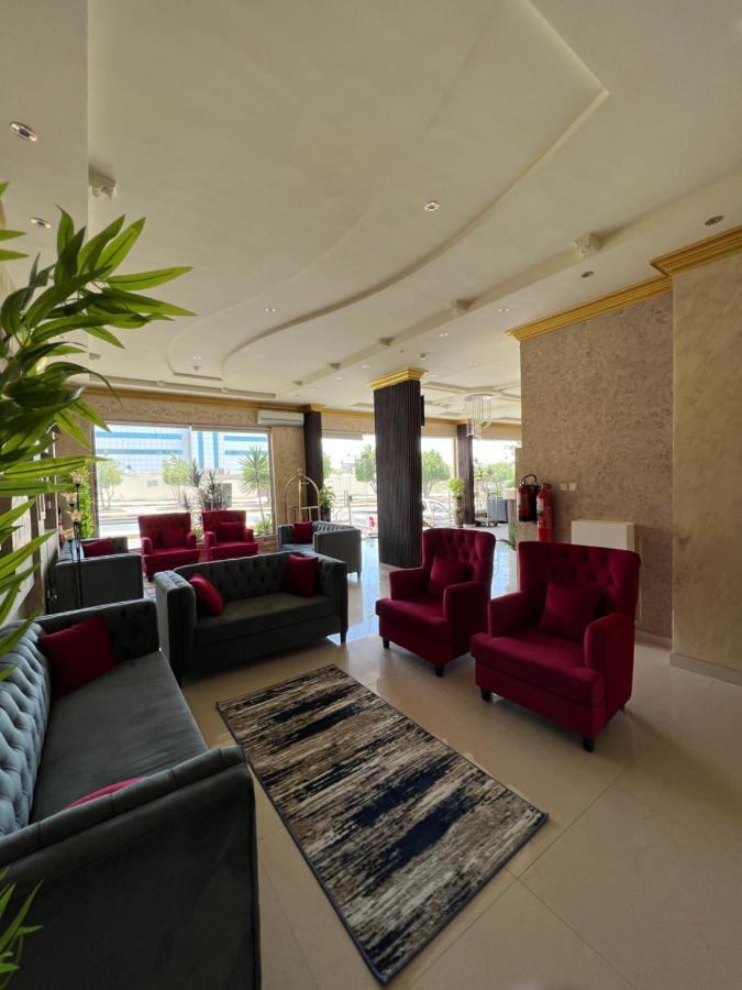 أجنحة ورد للوحدات الفندقية Khamis Mushait Exteriér fotografie