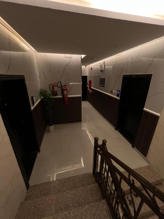 أجنحة ورد للوحدات الفندقية Khamis Mushait Exteriér fotografie